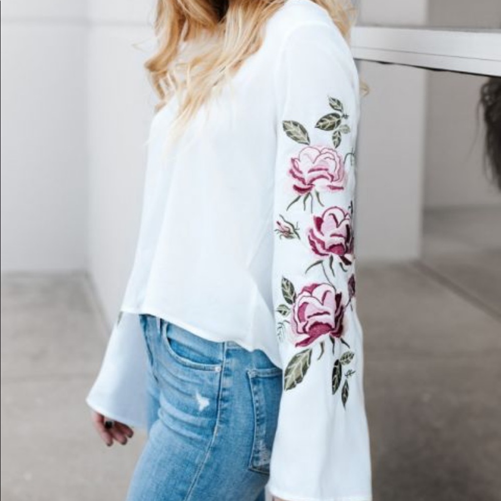 Cupcakes and Cashmere Aldona Top